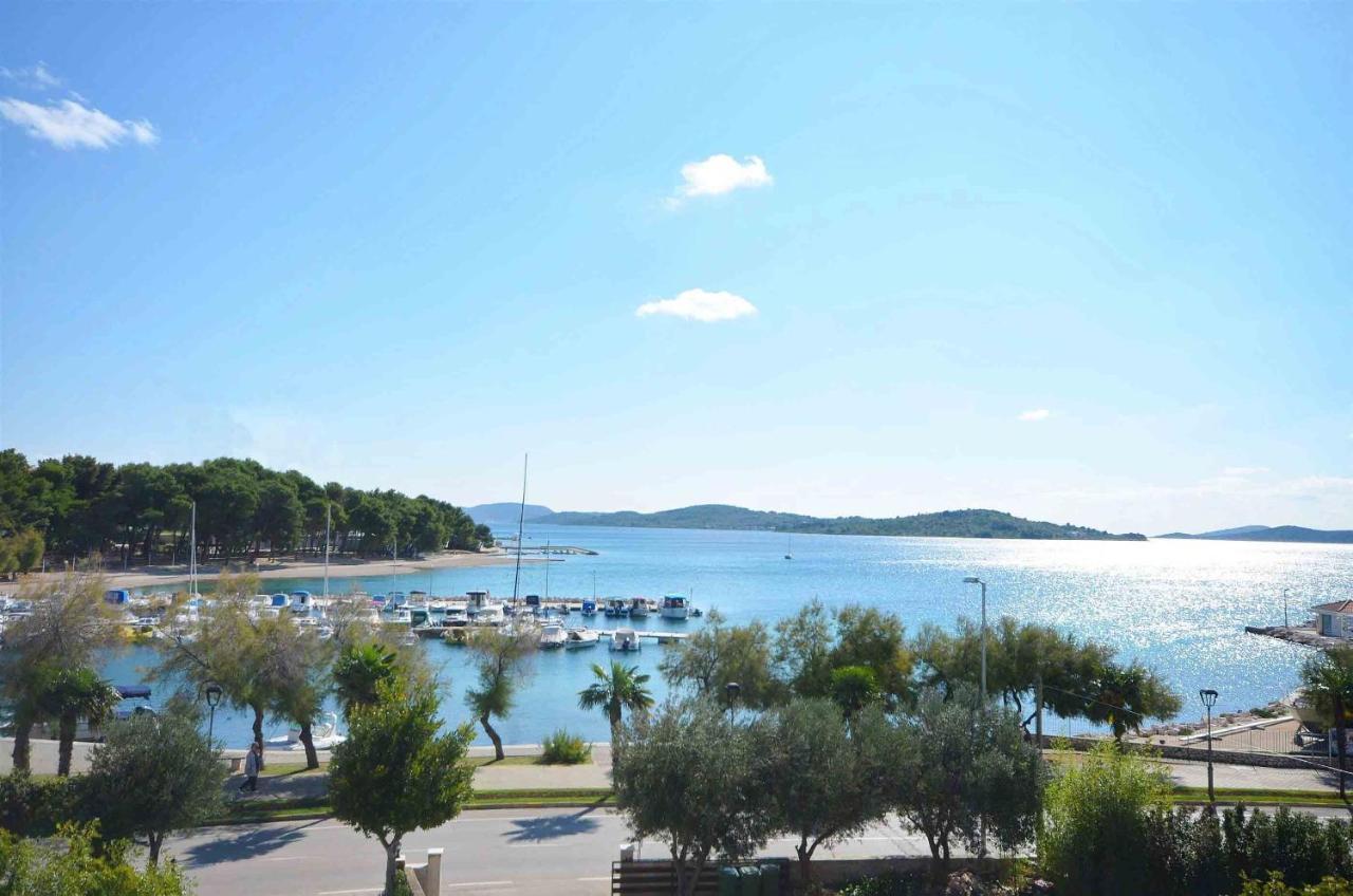 Apartment And Rooms Artina Vodice Exterior foto