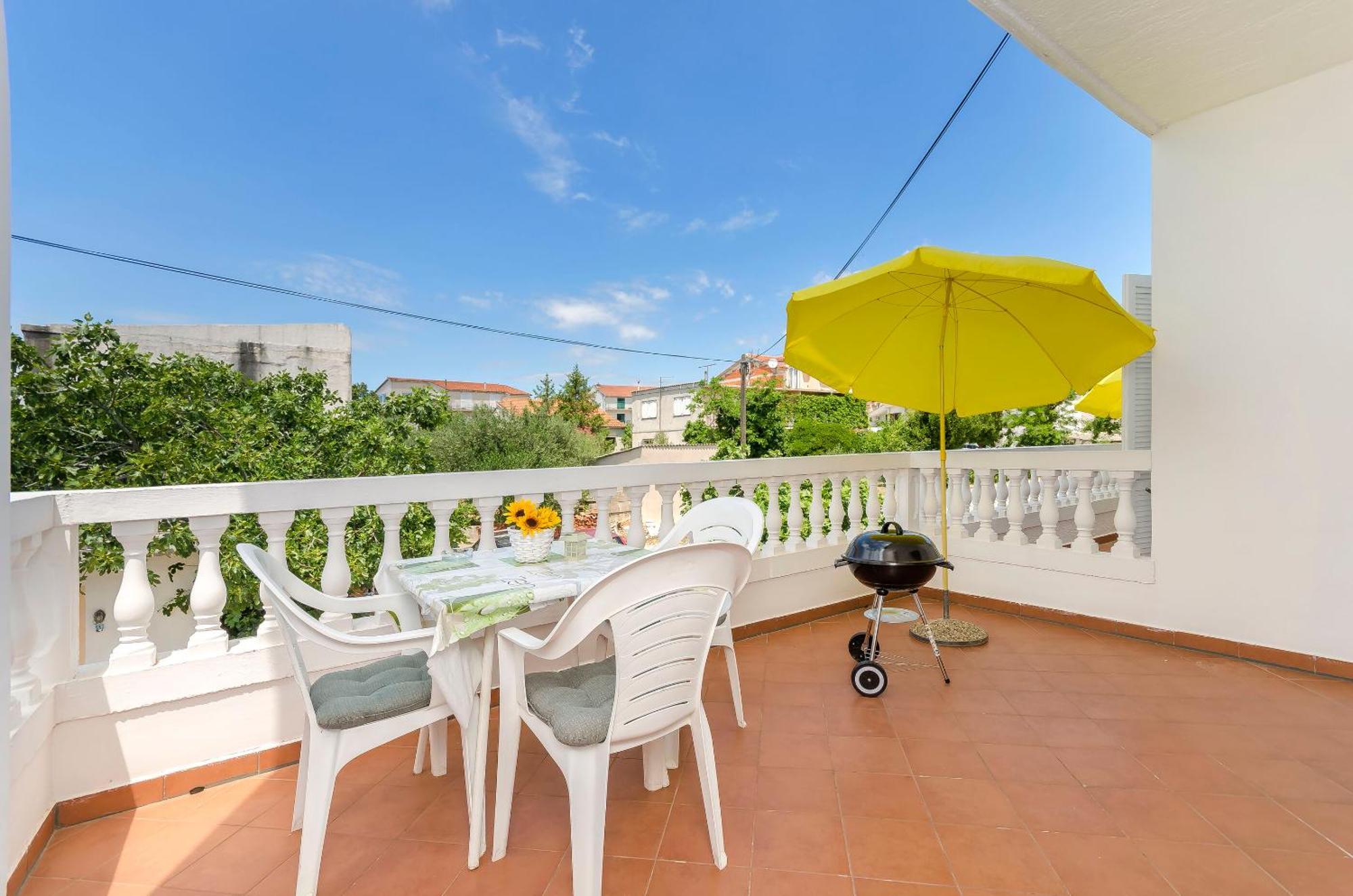 Apartment And Rooms Artina Vodice Exterior foto