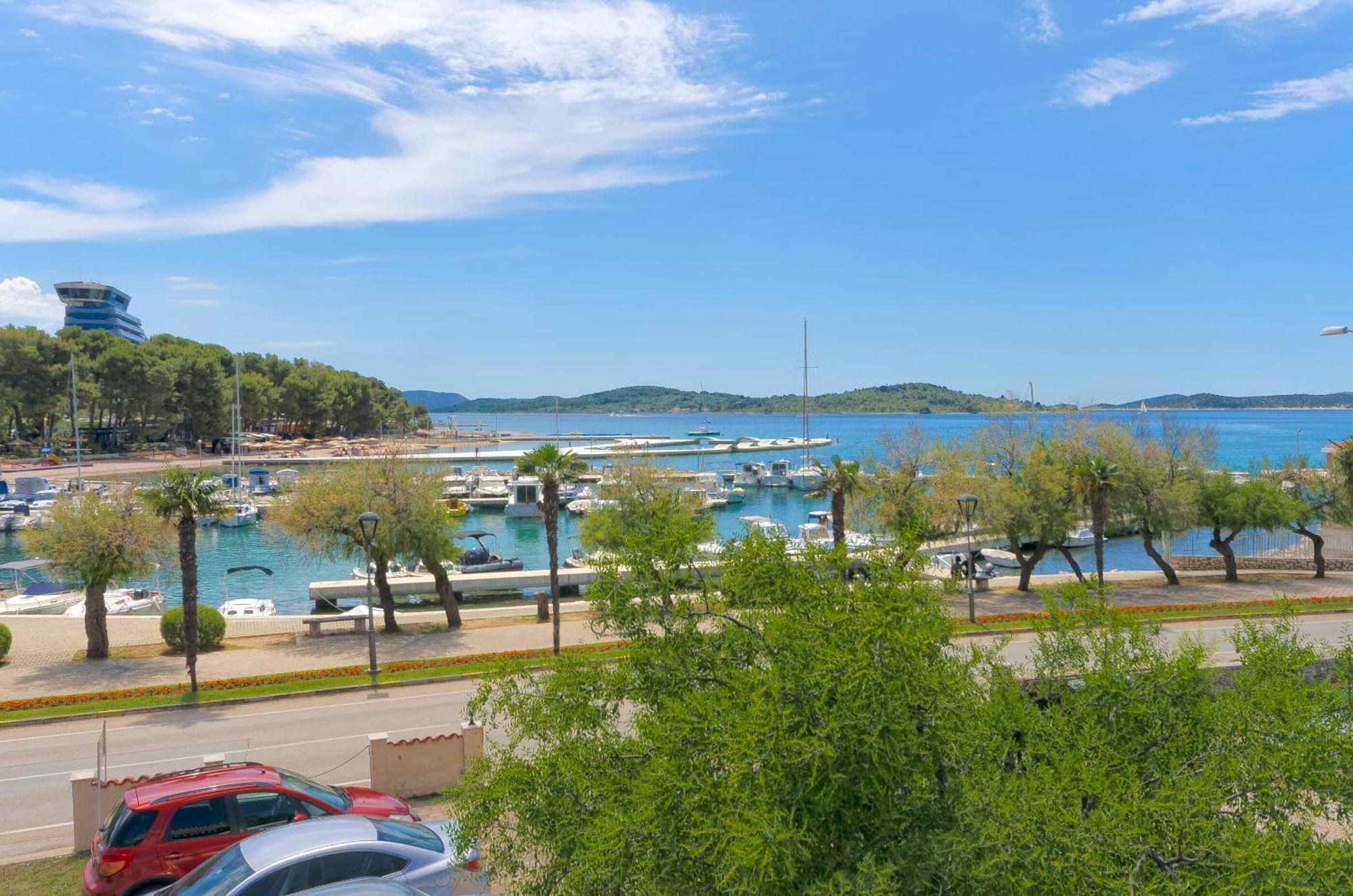 Apartment And Rooms Artina Vodice Exterior foto
